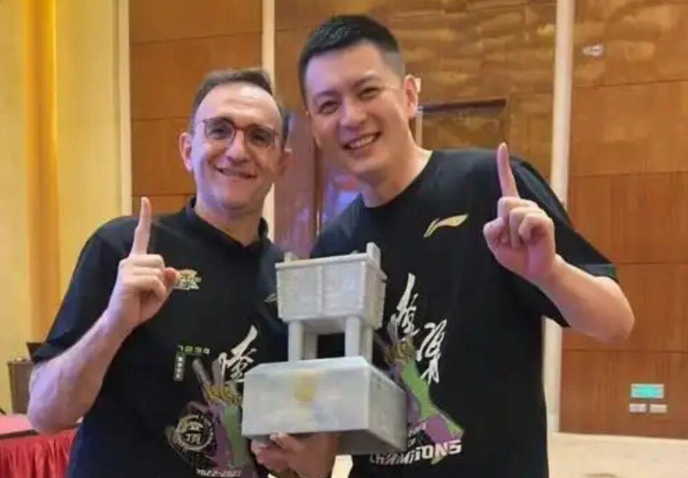 华体会官网下载-辽宁男篮官宣换帅，北京男篮周琦阶段报销，徐杰蝉联全明星票王